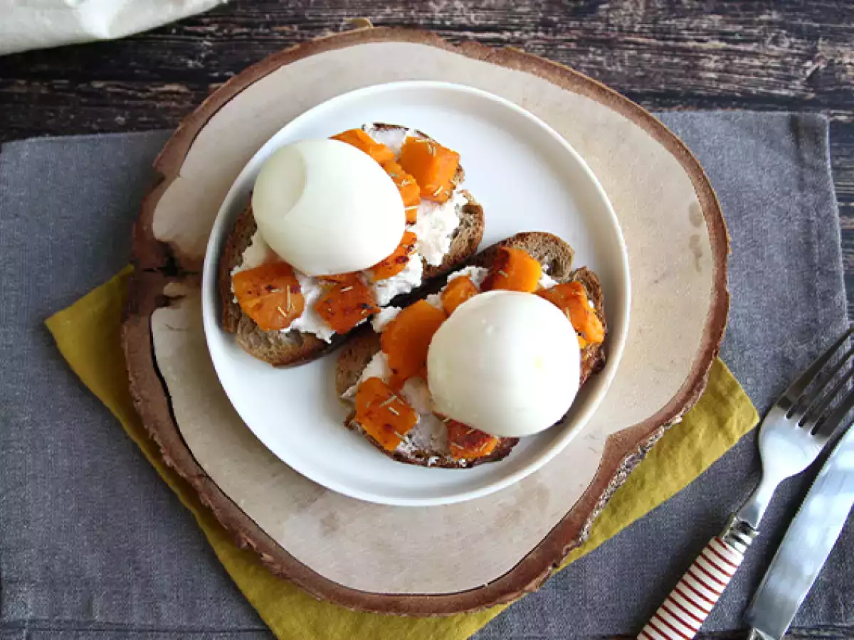 Toast met ricotta, flespompoen en ei - foto 4