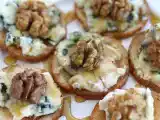 Toast met roquefort, walnoten en honing, foto 1