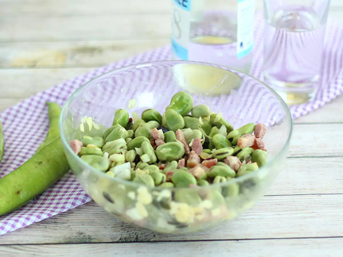 Tuinbonensalade met spekblokjes