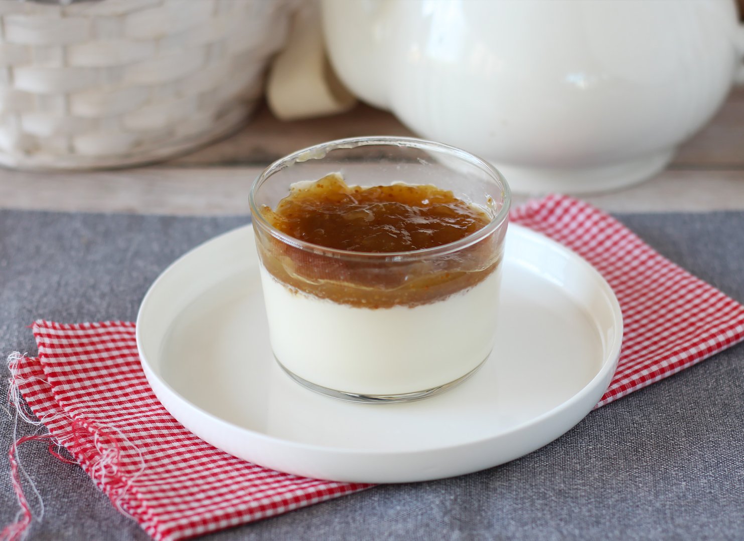 Vanille panna cotta met vijgensaus recept