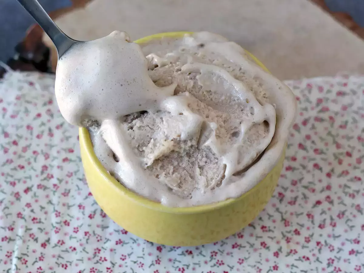 Vanille-whey-ijs: eiwitrijk, snel en met slechts 3 ingrediënten! - foto 5