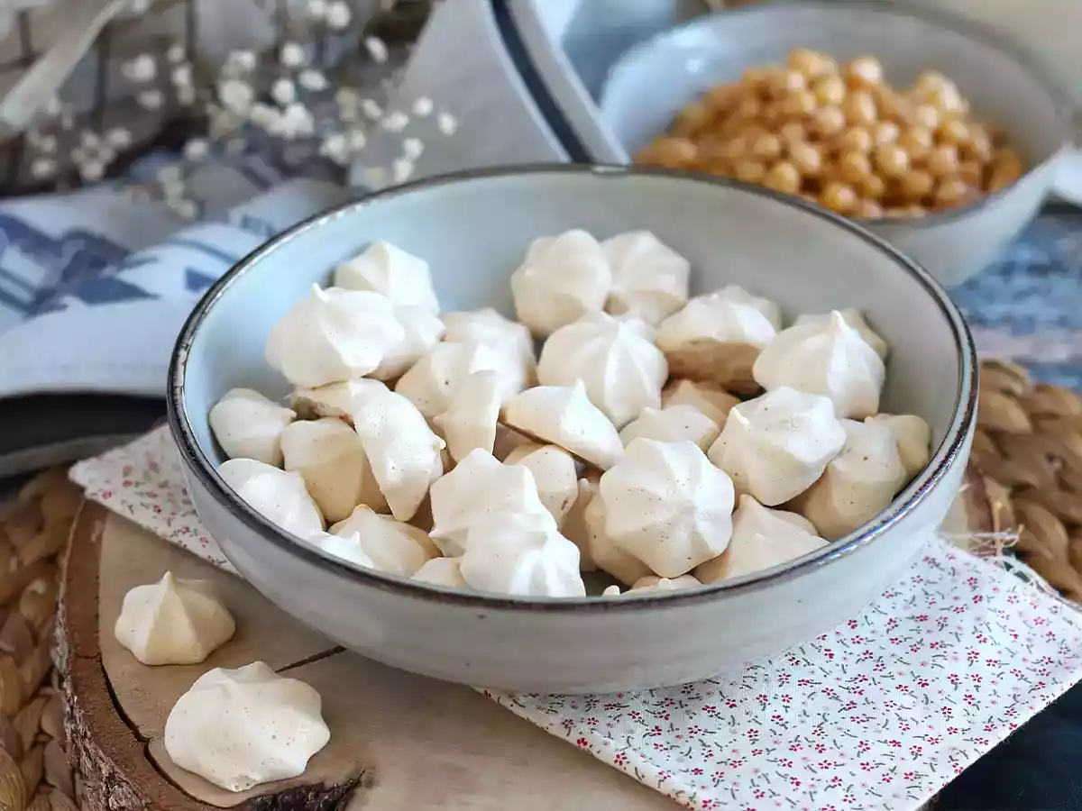 Vegan meringues met aquafaba