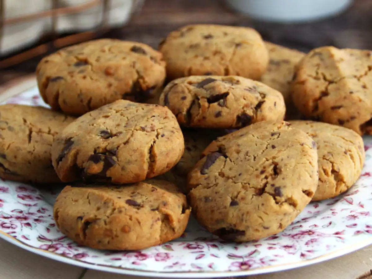 Veganistische glutenvrije koekjes met chocoladestukjes - foto 2