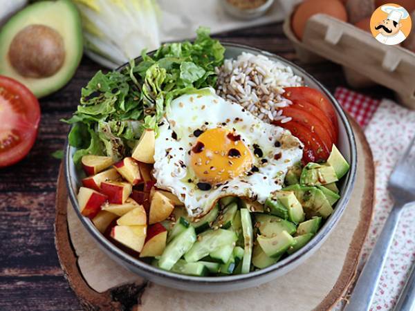 Vegetarische Buddha Bowl - Een prachtige uitgebalanceerde en kleurrijke salade! - foto 3