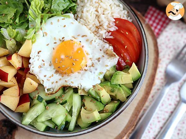 Vegetarische Buddha Bowl - Een prachtige uitgebalanceerde en kleurrijke salade! - foto 4