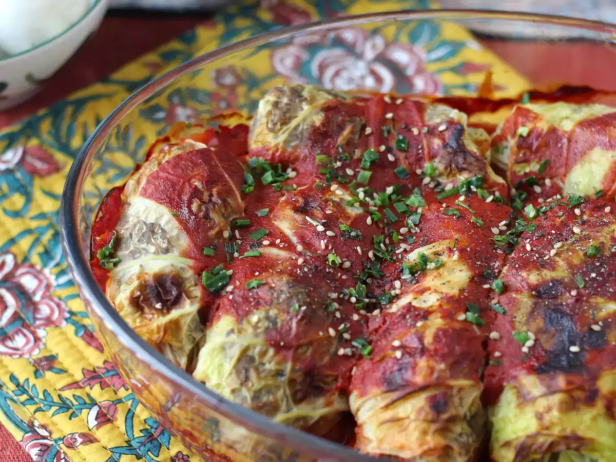 Vegetarische gevulde koolrolletjes met champignons, rijst en miso - foto 2