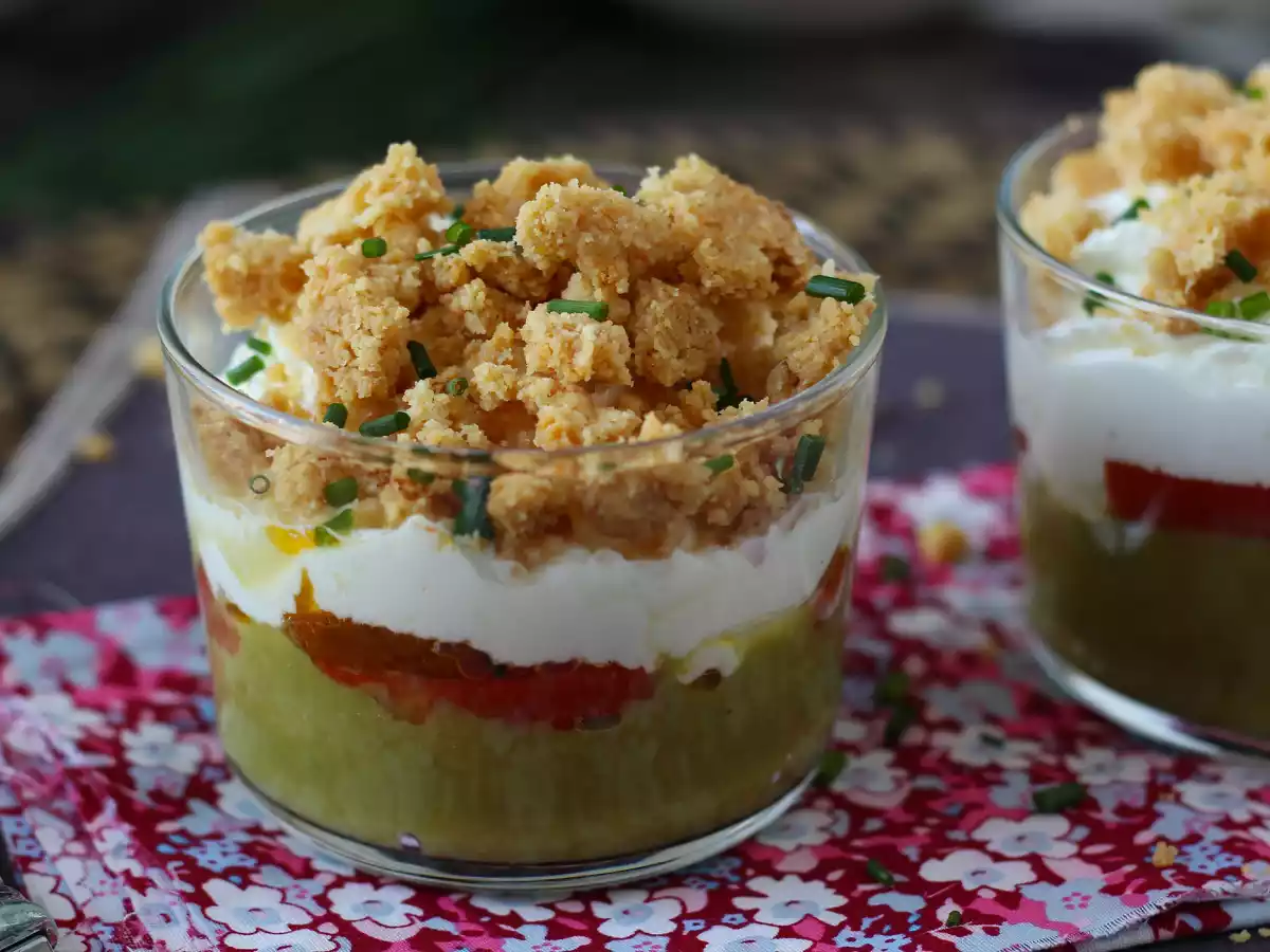 Vegetarische glaasjes: crème van erwtensoep, parmezaancrumble en mascarponecrème - foto 5
