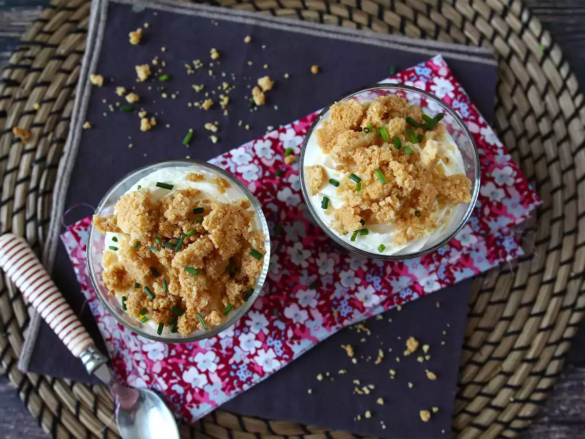 Vegetarische glaasjes: erwtencrème, Parmezaanse crumble en mascarponecrème - foto 2