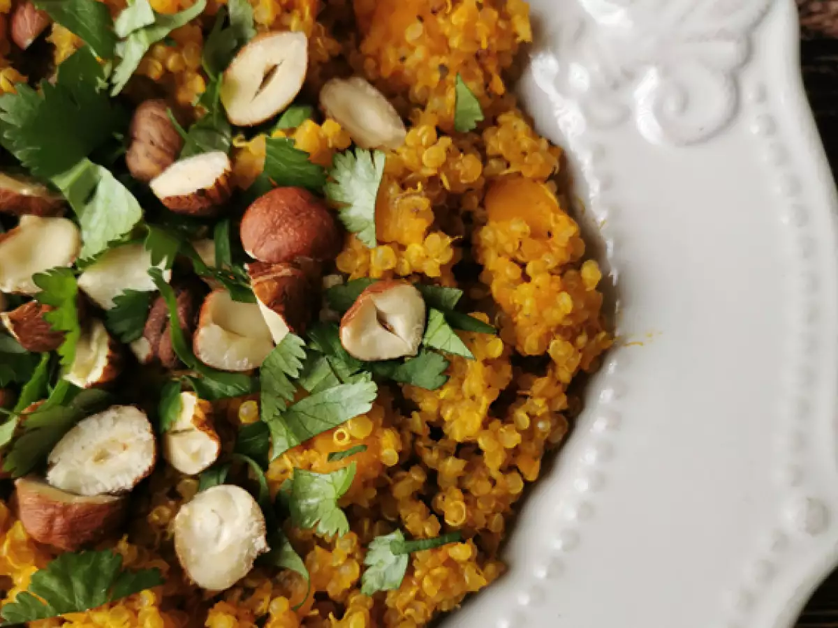 Vegetarische quinoa-risotto met flespompoen, hazelnoten en koriander – quinotto - foto 2