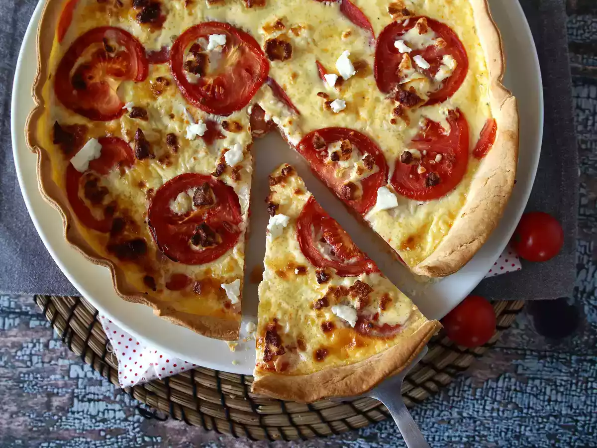 Vegetarische tomaat en feta quiche, perfect om mee te nemen op een picknick! - foto 2