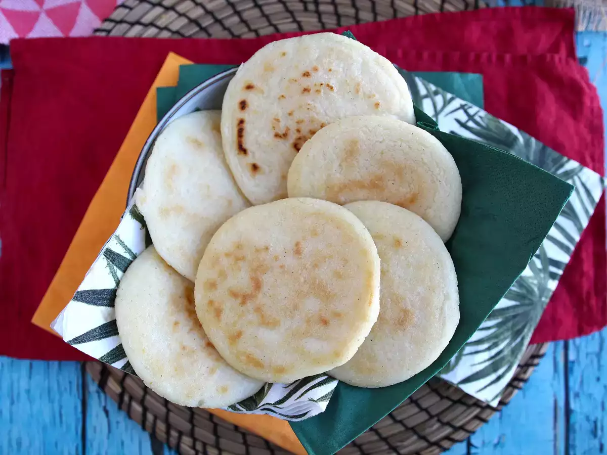 Venezolaanse arepa's: glutenvrije broodjes met slechts 3 ingrediënten - foto 3