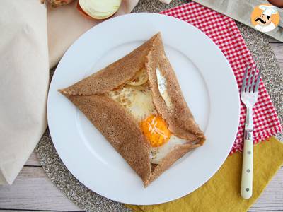 Volkoren boekweitpannenkoeken met ham, kaas en ei - foto 3