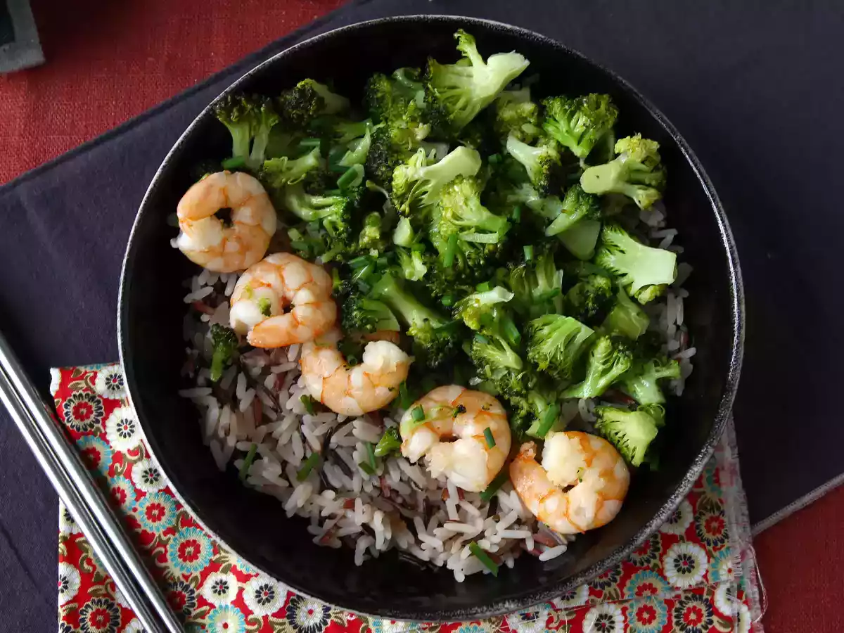 Volkorenrijst met broccoli en garnalen! Gemakkelijk en evenwichtig - foto 3