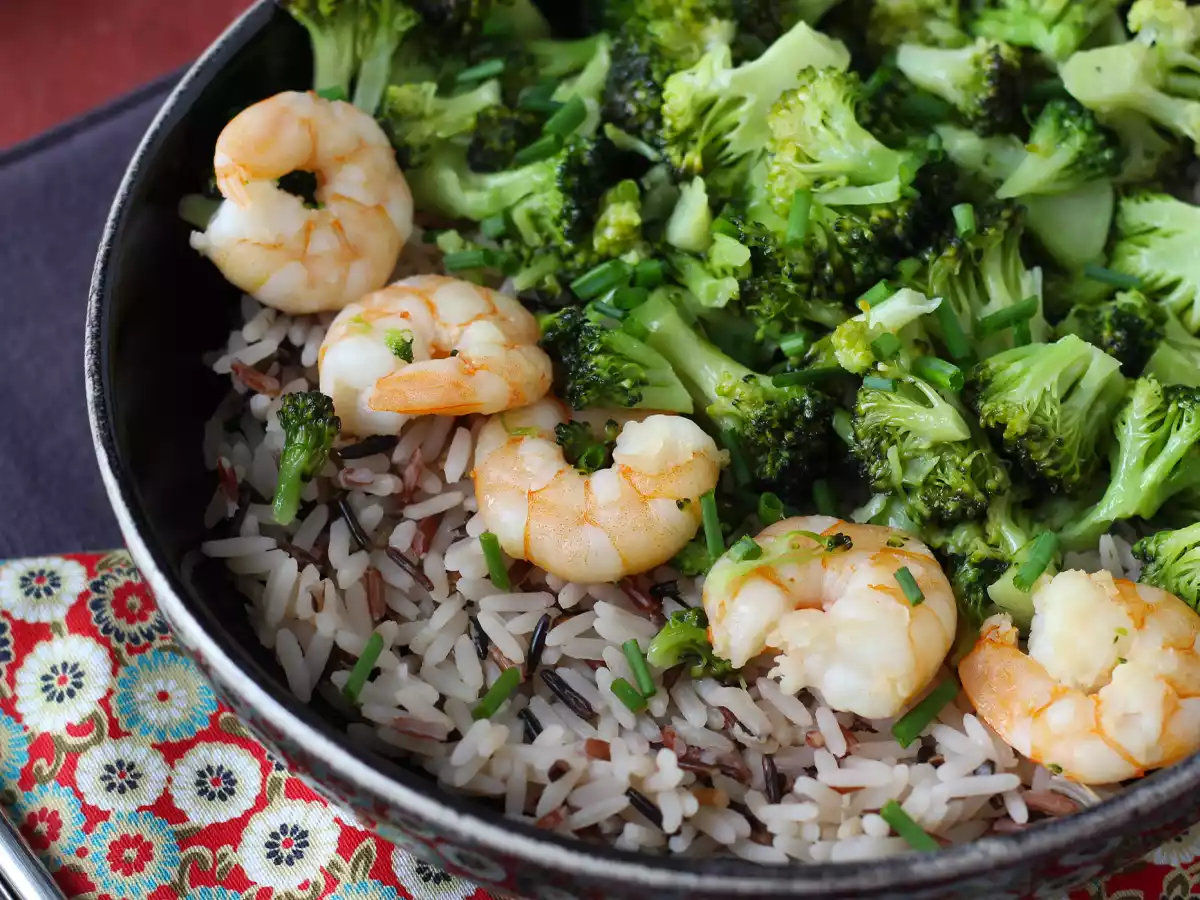 Volkorenrijst met broccoli en garnalen! Gemakkelijk en evenwichtig - foto 4
