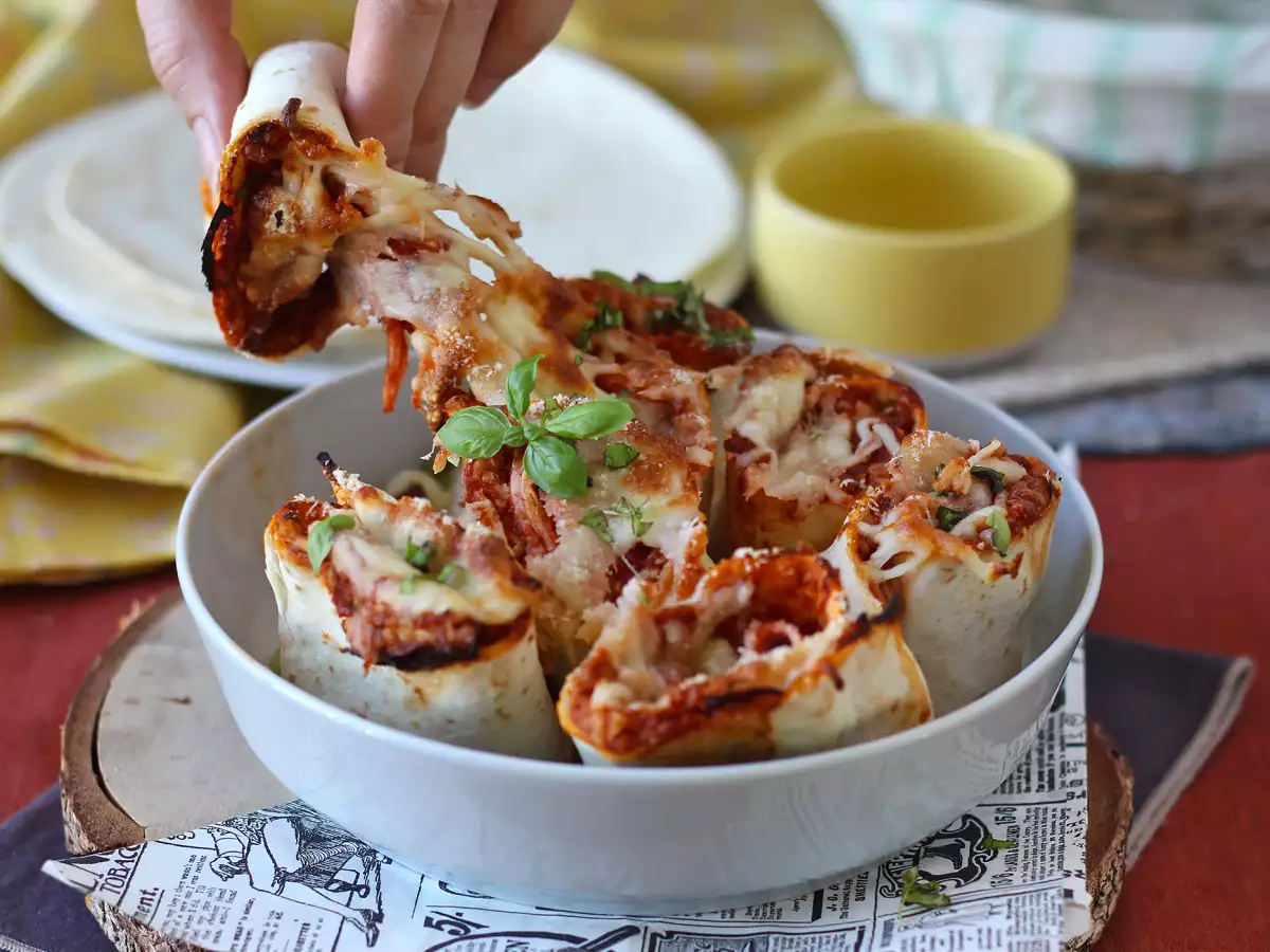 Wat maak je met tortilla's? Een heerlijk gerecht om te delen met pizzasmaak! - foto 3