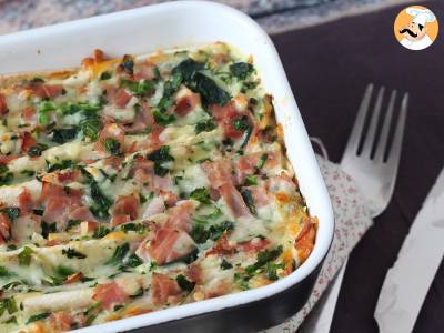 Wat te doen met tortilla's Gegratineerde ham, spinazie en mozzarella crinkle cake stijl - foto 9