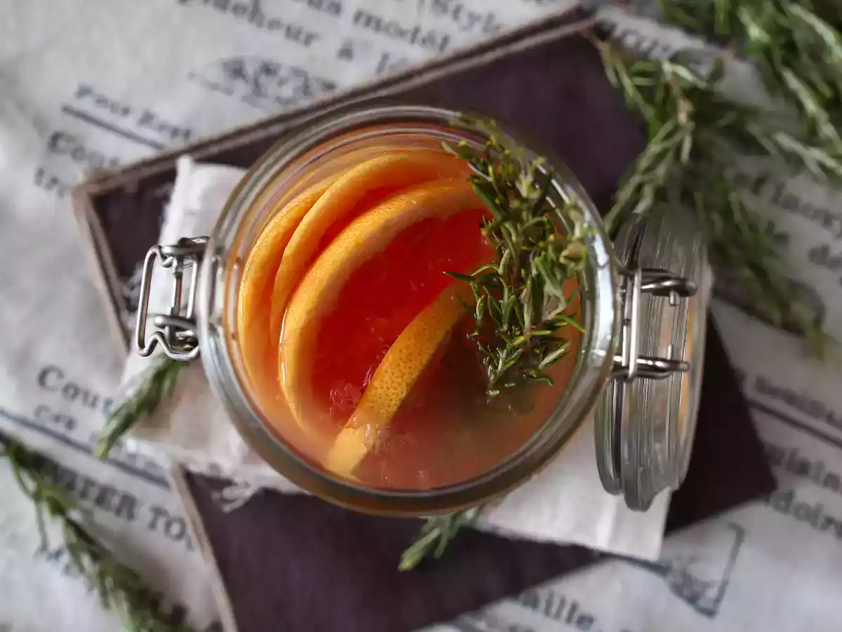 Water met grapefruit- en rozemarijnsmaak: detoxdrank zonder toegevoegde suiker - foto 3