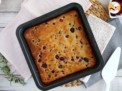 Witte chocolade en rode vruchten brownie (Blondie)