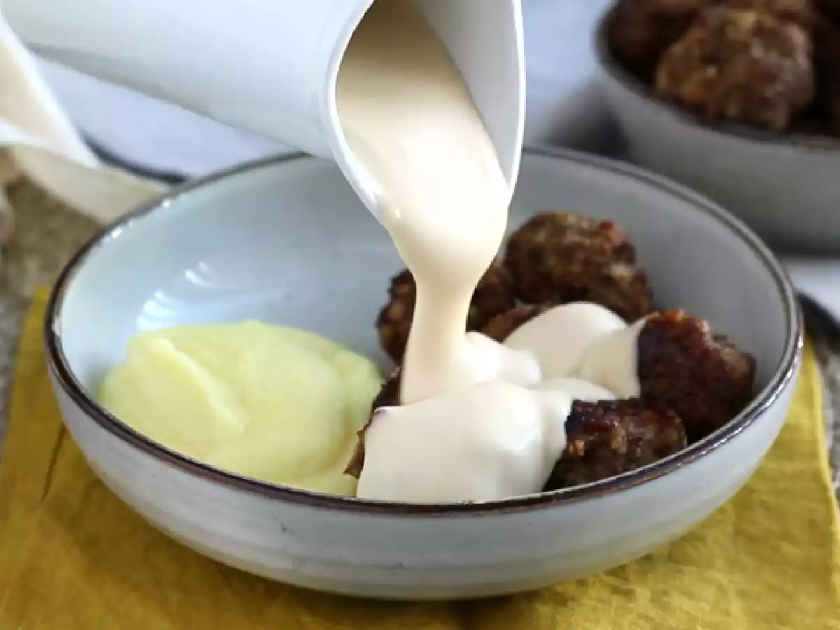 Witte saus van IKEA