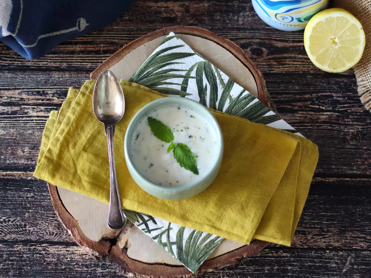 Yoghurtsaus voor salades en gehaktballetjes - foto 3