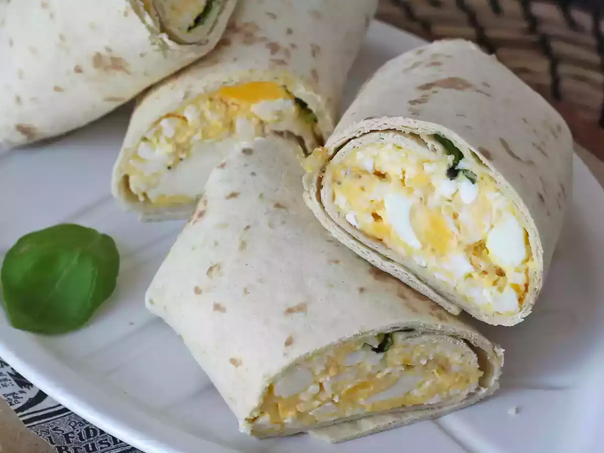 Zachte en super eiwitrijke ei en feta wrap - foto 4