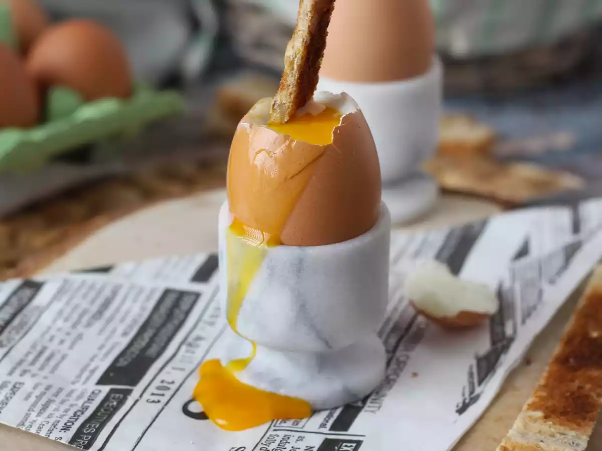 Zachtgekookte eieren in de friteuse - foto 4