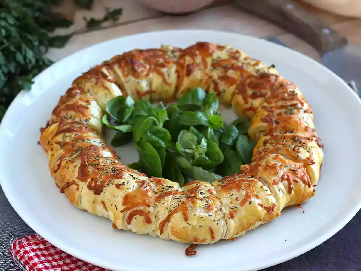 Zalm en mosterd bladerdeeg