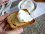 Zelf roomkaas maken (Philadelphia-stijl) met 2 ingrediënten, foto 1