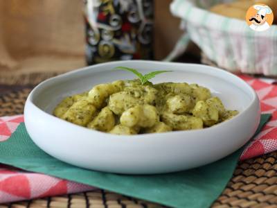 Zelfgemaakte aardappelgnocchi met pesto - foto 4