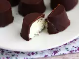Zelfgemaakte Bounty-chocolaatjes met kokosvulling, foto 3