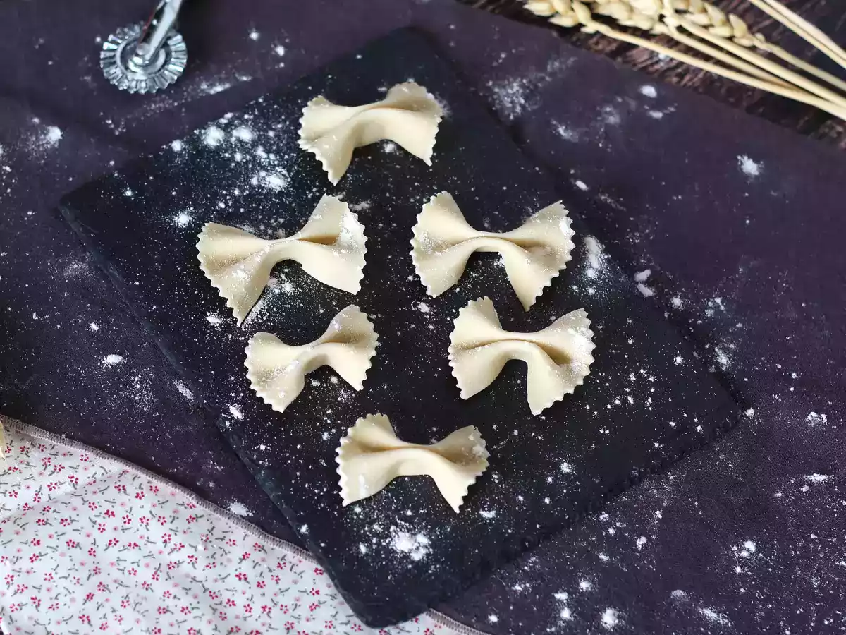 Zelfgemaakte farfalle