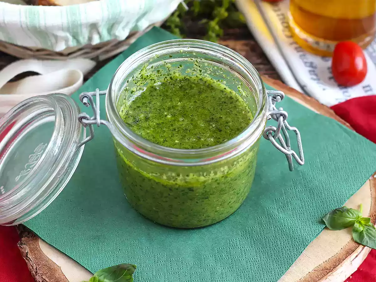 Zelfgemaakte groene pesto - pesto alla genovese - foto 5