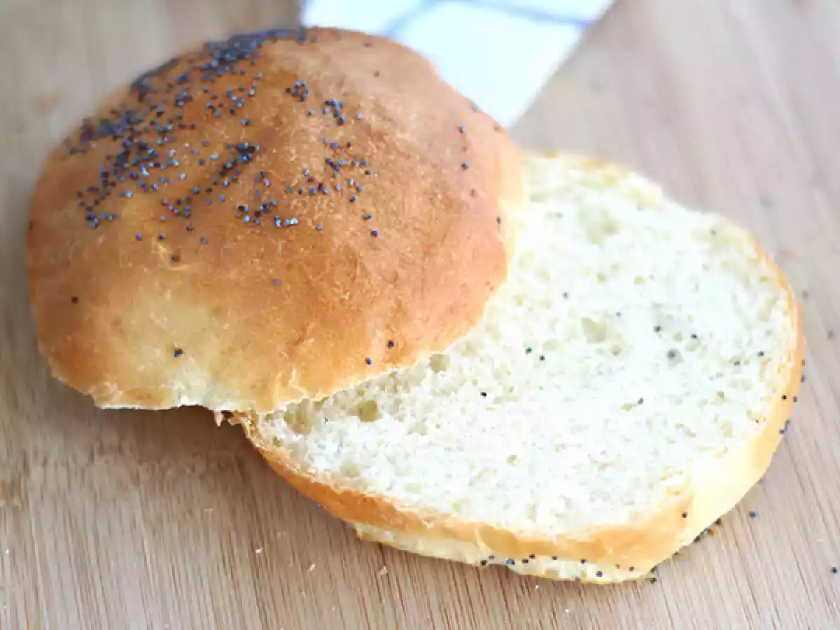Zelfgemaakte hamburgerbroodjes - foto 3