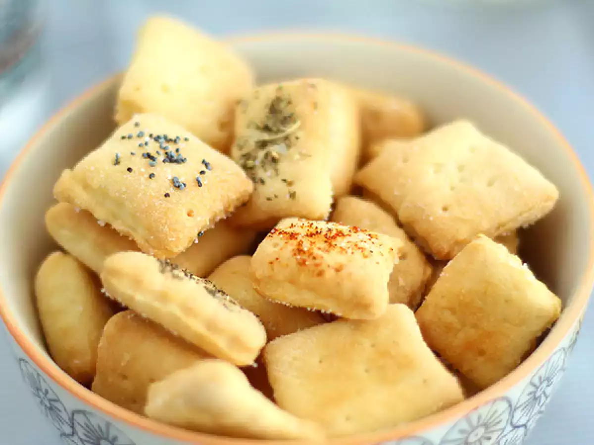 Zelfgemaakte hartige borrelkoekjes - foto 2