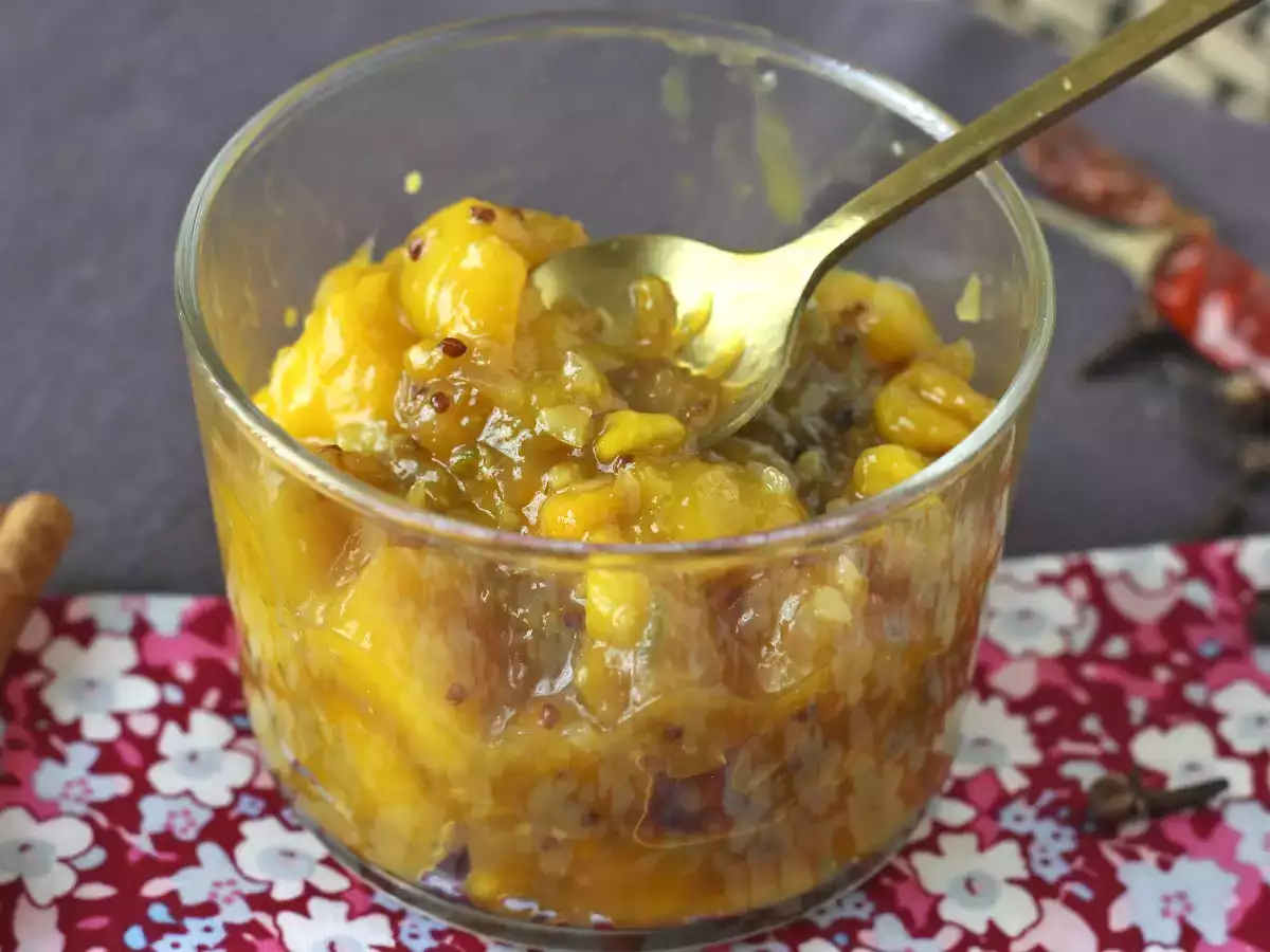 Zelfgemaakte mangochutney: de zoetzure Indiase specerij die overal bij past