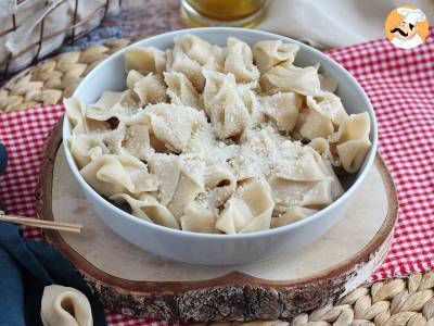 Zo maak je zelfgemaakte pasta: sorpresine, een mooie kleine pasta - foto 4