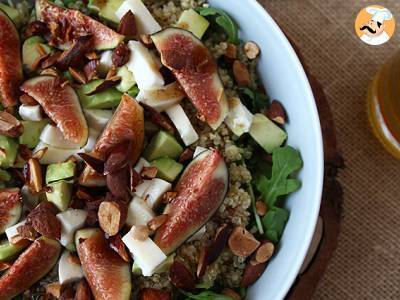 Zoetzure salade met vijgen, rucola, quinoa, mozzarella en avocado - foto 2