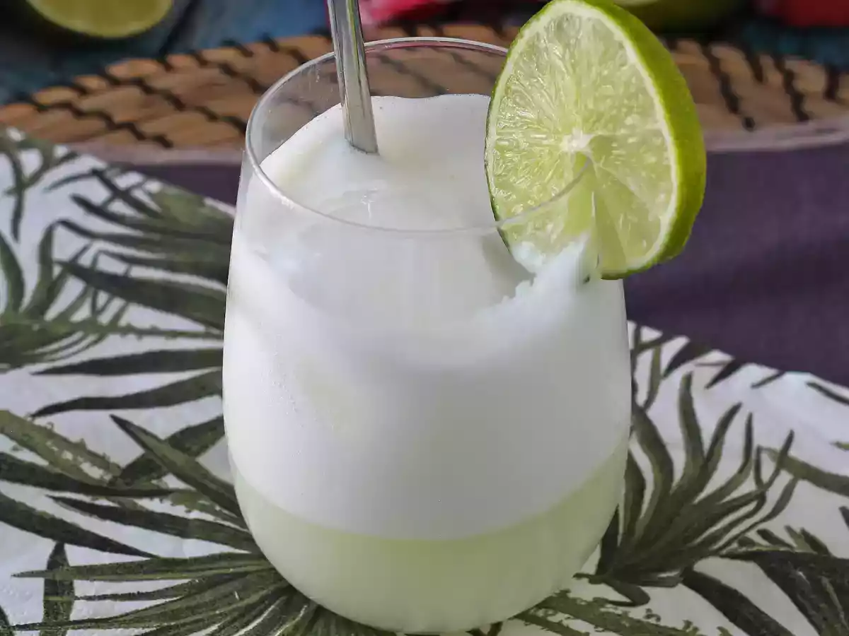 Zwitserse limonade met gecondenseerde melk - foto 4
